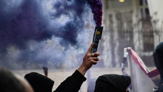 Manifestation finalement autorisée à Lyon : 2000 participants, 4 interpellations Manifestation finalement autorisée à Lyon : 2000 participants, 4 interpellations