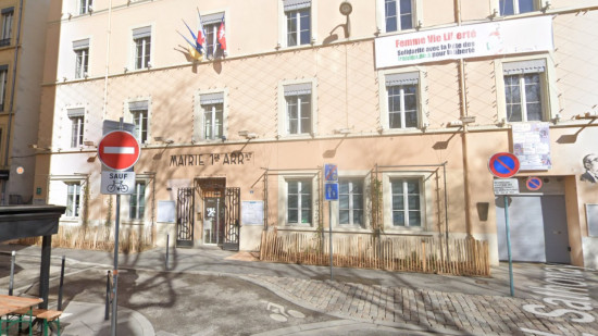 Lyon : une réunion des Soulèvements de la Terre contre le Lyon-Turin en mairie du 1er arrondissement