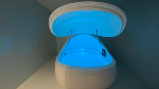 Lyon : l'expérience insolite de la flottaison en isolation sensorielle