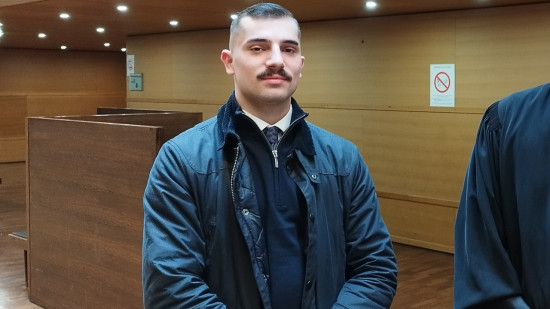 Lyon : le leader identitaire condamné pour avoir maintenu la montée aux flambeaux du 8 décembre