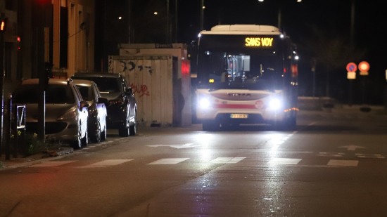 Emeutes à Lyon : le couvre-feu à 20h pour les bus et tramways TCL reconduit samedi soir Emeutes à Lyon : le couvre-feu à 20h pour les bus et tramways TCL reconduit samedi soir