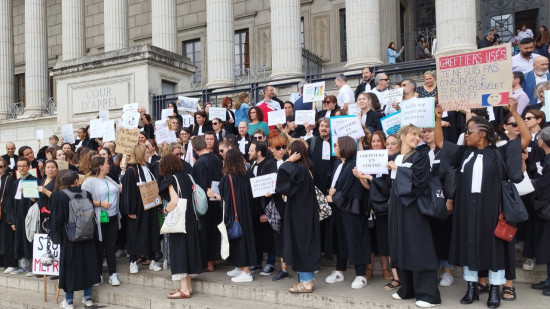 Lyon : les greffiers en colère manifestent Lyon : les greffiers en colère manifestent