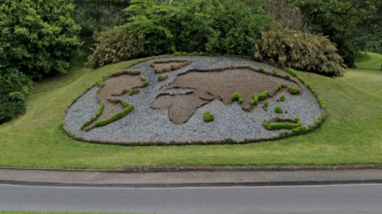 Près de Lyon : trop coûteux et dangereux à entretenir, le massif Mappemonde va être remplacé Près de Lyon : trop coûteux et dangereux à entretenir, le massif Mappemonde va être remplacé