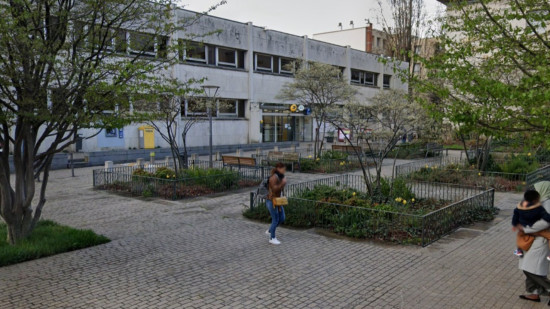 Lyon : la mairie d&eacute;bout&eacute;e de sa demande d'expulsion d'une association de friperies solidaires