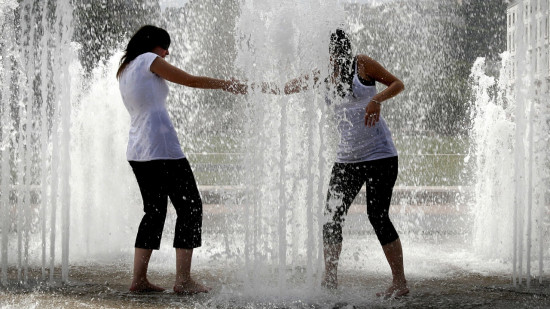 Canicule : le PCF de Lyon demande à l’Etat la gratuité des transports et des piscines