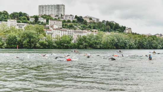 Ils vont traverser Lyon à la nage ce week-end !