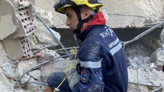 Séisme au Maroc : des pompiers lyonnais partis sur place