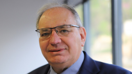 Lyon : Bernard Perrut ne s’est pas rendu à son procès pour raisons médicales, l’audience renvoyée à 2024 Lyon : Bernard Perrut ne s’est pas rendu à son procès pour raisons médicales, l’audience renvoyée à 2024