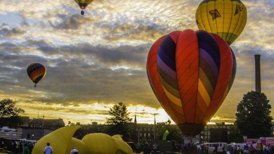 Prendre de l'altitude pour visiter la Cité des Gones