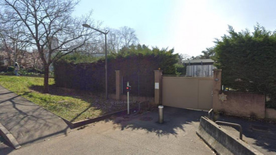 Lyon : menaces et crachats devant la synagogue du quartier de la Duchère ? Lyon : menaces et crachats devant la synagogue du quartier de la Duchère ?