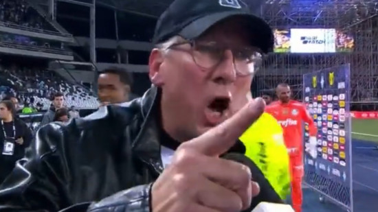 Au Brésil, la grosse colère de John Textor (OL) qui crie à la corruption de l'arbitrage