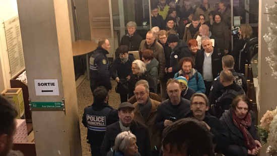 Près de Lyon : la fusion entre Oullins et Pierre-Bénite votée dans la confusion Près de Lyon : la fusion entre Oullins et Pierre-Bénite votée dans la confusion