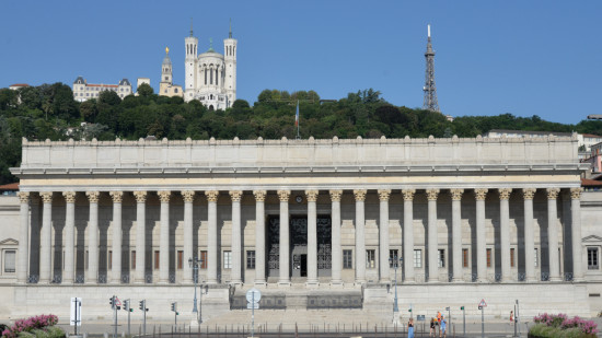Suite au meurtre d'un homme dans un bar associatif croix-roussien, l'accusé condamné à 17 ans de réclusion