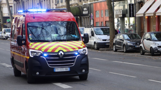 Près de Lyon : il est poignardé par sa femme puis parvient à s'enfuir Près de Lyon : il est poignardé par sa femme puis parvient à s'enfuir