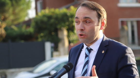 Le maire de Bron Jérémie Bréaud, nouveau président des Républicains du Rhône