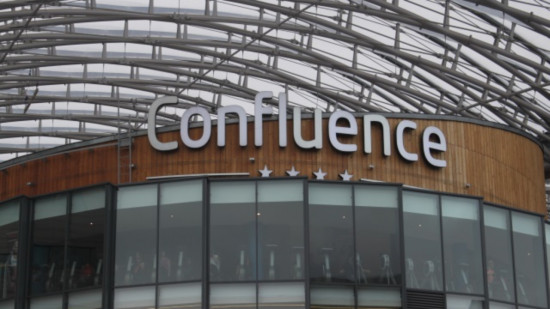 Il asperge de gaz lacrymo les vigiles du centre commercial Confluence : un homme jugé ce lundi pour vol