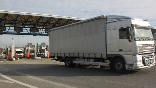 Des routiers veulent installer un barrage filtrant sur un péage près de Lyon