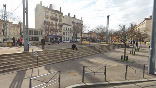 Villeurbanne : un homme blessé par balle ce mardi soir, le tireur en fuite Villeurbanne : un homme blessé par balle ce mardi soir, le tireur en fuite