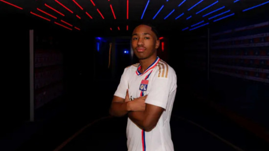 Le jeune talent belge Malick Fofana à l'OL jusqu'en 2028 (officiel)