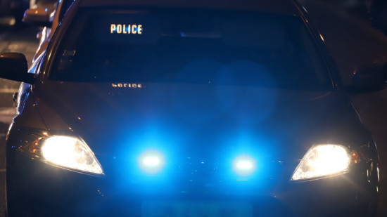 Près de Lyon : l’automobiliste consomme du gaz hilarant et traine un policier sur 200 mètres