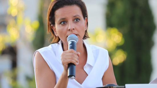 Najat Vallaud-Belkacem soutient les agriculteurs et réclame la gratuité des TER dans la région Auvergne-Rhône-Alpes