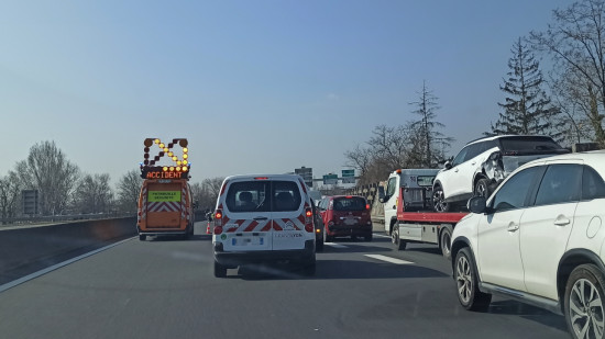 L’A46 Nord coupée à hauteur de Rillieux-la-Pape en direction de Paris L’A46 Nord coupée à hauteur de Rillieux-la-Pape en direction de Paris