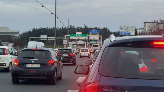 Près de Lyon : le Stéphanois tente de fuir la police dans les bouchons du périphérique