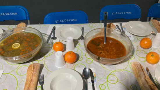 Ramadan : pourquoi la Ville de Lyon avait-elle prêté des chaises pour l'iftar de la Grande Mosquée ?