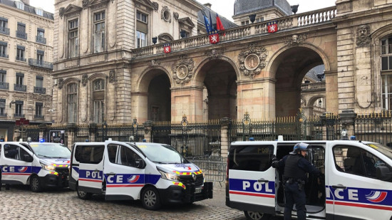 Lyon : des perquisitions à l'Hôtel de Ville, l'entourage de Grégory Doucet auditionné