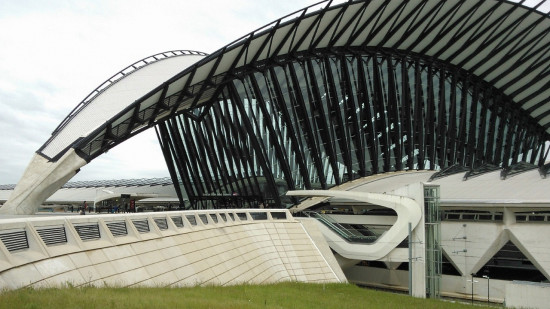 Lyon : l’influenceur déclaré irresponsable après avoir menacé de commettre un attentat à l’aéroport Saint-Exupéry