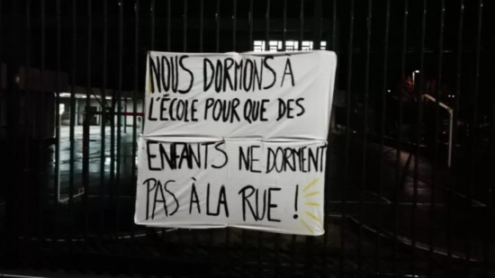Une nouvelle école occupée pour héberger trois familles à Lyon