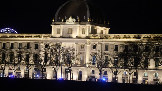 Le corps d’un adolescent retrouvé au pied du Grand Hôtel-Dieu à Lyon