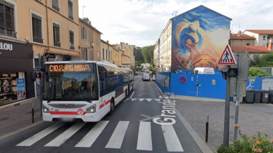 Recours du maire rejeté, la Métropole va pouvoir expérimenter la mise à sens unique de la Grande rue d'Oullins Recours du maire rejeté, la Métropole va pouvoir expérimenter la mise à sens unique de la Grande rue d'Oullins