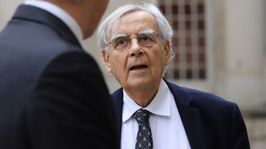 Obsèques de Bernard Pivot près de Lyon : la cérémonie ouverte au public ce mardi