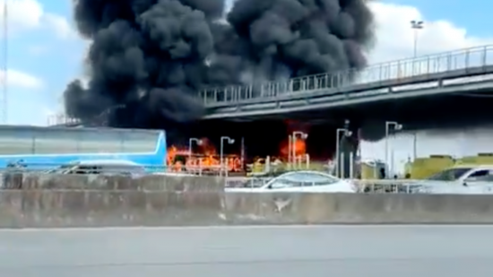 Trente blessés après la bagarre entre ultras de l'OL et du PSG : le club lyonnais charge l'escorte policière