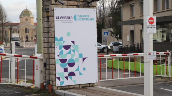 Attaque au couteau à Lyon : le suspect suivi par le Vinatier se pensait recherché par la mafia