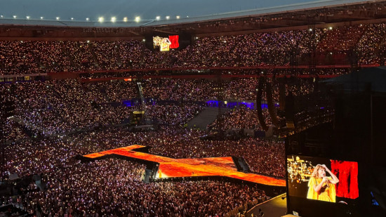 "J'ai adoré chaque minute" : Taylor Swift remercie ses fans après ses deux concerts à Lyon