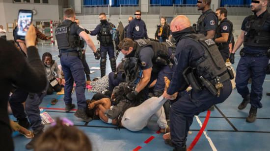 Gymnases évacués : la Ville de Lyon renoue le dialogue avec le collectif, pas avec la préfecture