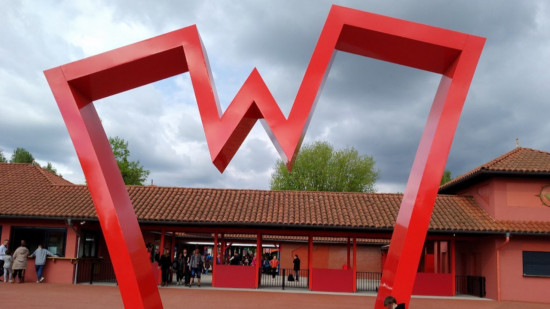 Les passagers d’une attraction de Walibi Rhône-Alpes se retrouvent coincés en haut d’un manège