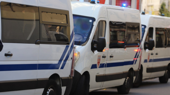 Près de Lyon : une cinquantaine de personnes évacuées d'une usine désaffectée Près de Lyon : une cinquantaine de personnes évacuées d'une usine désaffectée