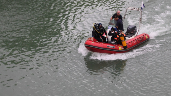 Près de Lyon : un ado chute dans le canal de Jonage, un corps retrouvé (MàJ)