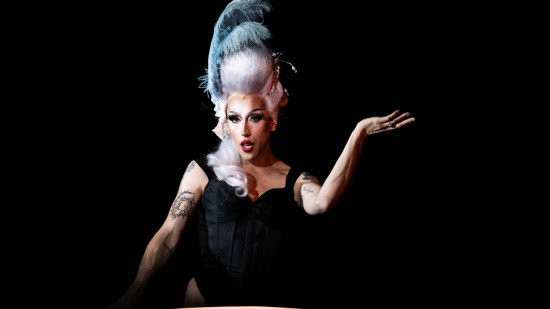 "Je n’écris pas comme un gros lourdaud sur les femmes" : les sept visages de Paloma (Drag Race France) à Lyon
