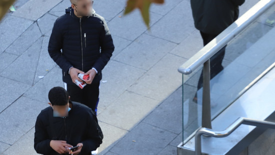 Lyon et Villeurbanne : leur trafic de cigarettes rapportait 15 000 euros par semaine Lyon et Villeurbanne : leur trafic de cigarettes rapportait 15 000 euros par semaine