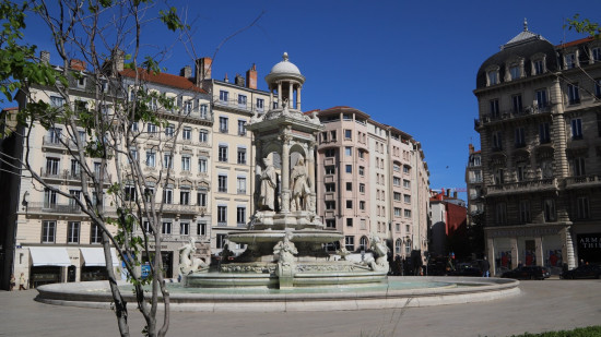 "L'antisémitisme n'est pas le problème des seuls juifs" : la Licra organise une marche citoyenne jusqu'à la mairie de Lyon "L'antisémitisme n'est pas le problème des seuls juifs" : la Licra organise une marche citoyenne jusqu'à la mairie de Lyon