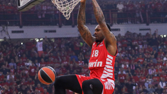 L'ASVEL recrute Tarik Black en provenance de l'Olympiacos L'ASVEL recrute Tarik Black en provenance de l'Olympiacos