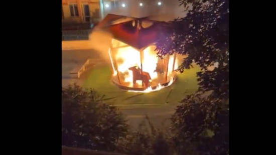 Villeurbanne : le manège anti-dealers du Tonkin a été incendié Villeurbanne : le manège anti-dealers du Tonkin a été incendié