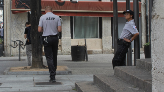 Lyon : en août, où peut-on se garer gratuitement ?