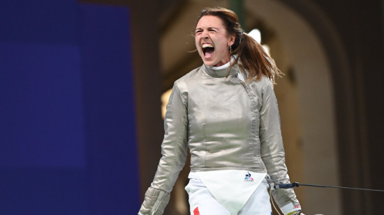 Sabre : la lyonnaise Manon Apithy-Brunet remporte la médaille d'or !