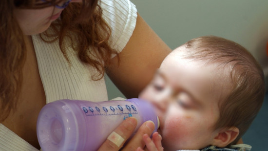 Près de Lyon : un bébé miraculé après une chute d'un étage Près de Lyon : un bébé miraculé après une chute d'un étage