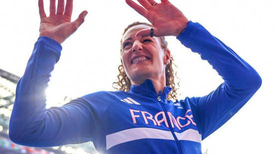 Jeux Olympiques : Mélina Robert-Michon se qualifie pour la finale avec son meilleur jet de la saison Jeux Olympiques : Mélina Robert-Michon se qualifie pour la finale avec son meilleur jet de la saison